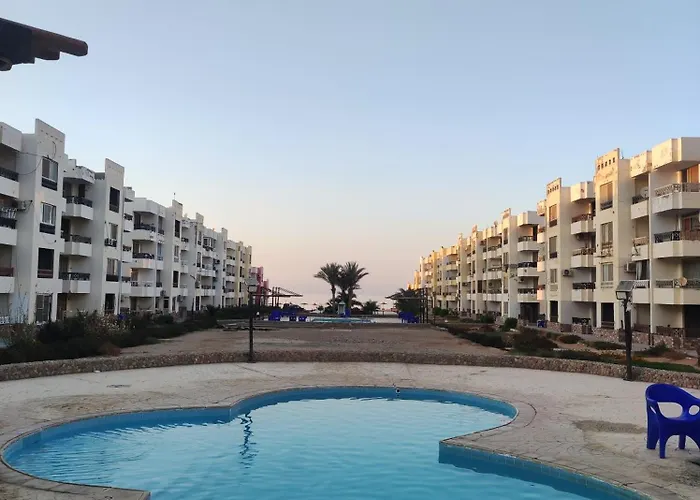 Summer Land Apartment